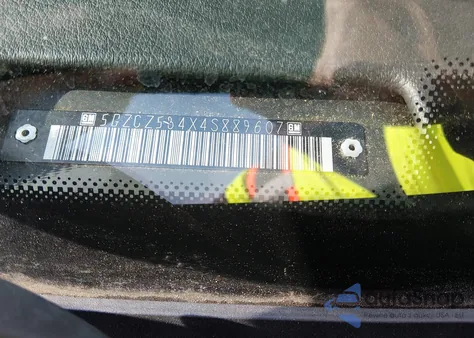 2004 Saturn Vue V6 из США, поврежденный, VIN 5GZCZ534X4S889607